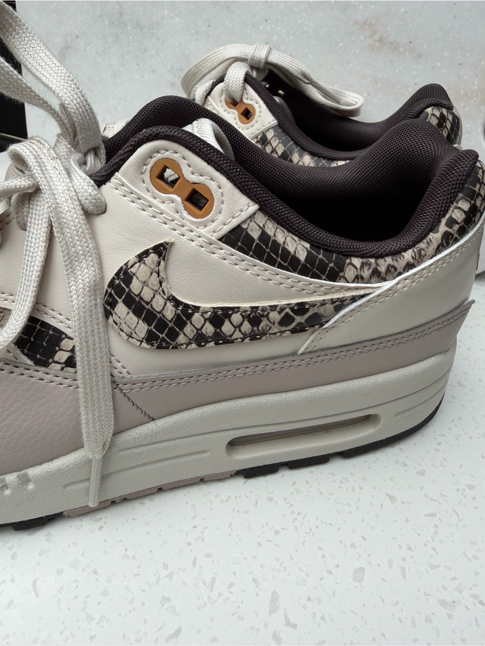 Nike Air Max 1 '87 Light Orewood Snakeskin Accents size 9 - Picture 8 of 9